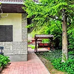 Balaton Chill House Сasa de vacaciones