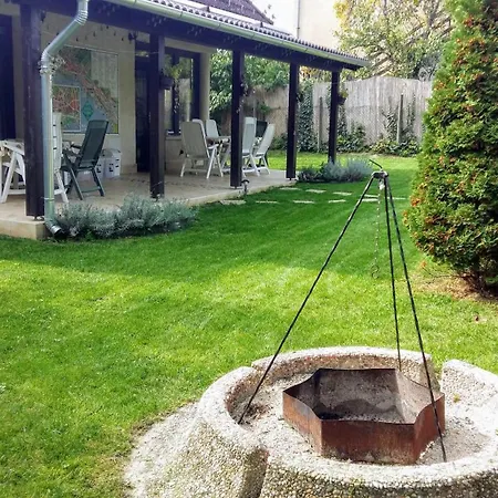 Сasa de vacaciones Balaton Chill House Balatonakarattya