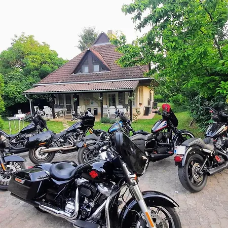 Balaton Chill House *