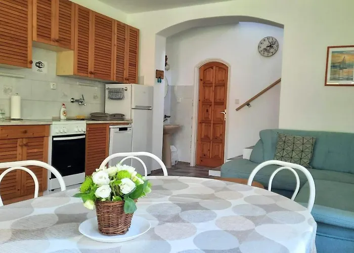 Balaton Chill House *