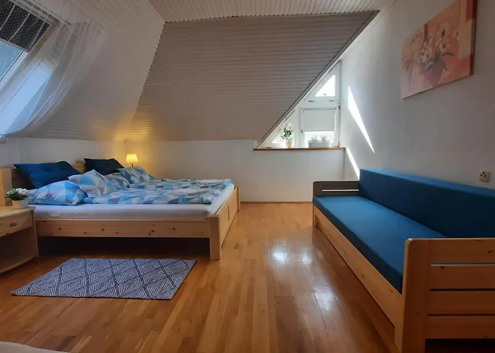 Balaton Chill House * Balatonakarattya