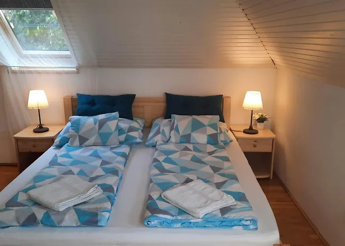 Biker Vakantiehuis Balatonakarattya