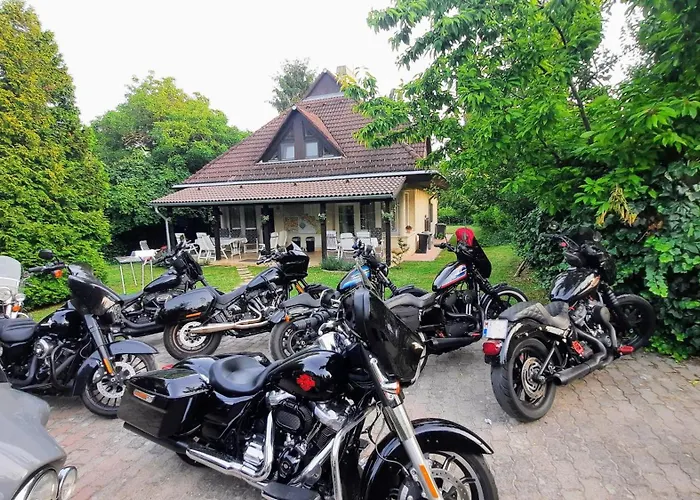 Balaton Chill House *